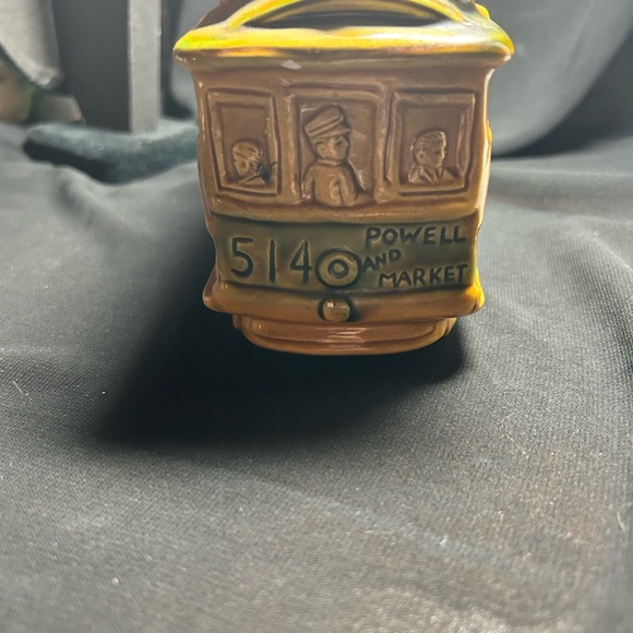 SNCO Vintage San Francisco Cable Car Piggy Bank. Missing bottom plug - Picture 5 of 8